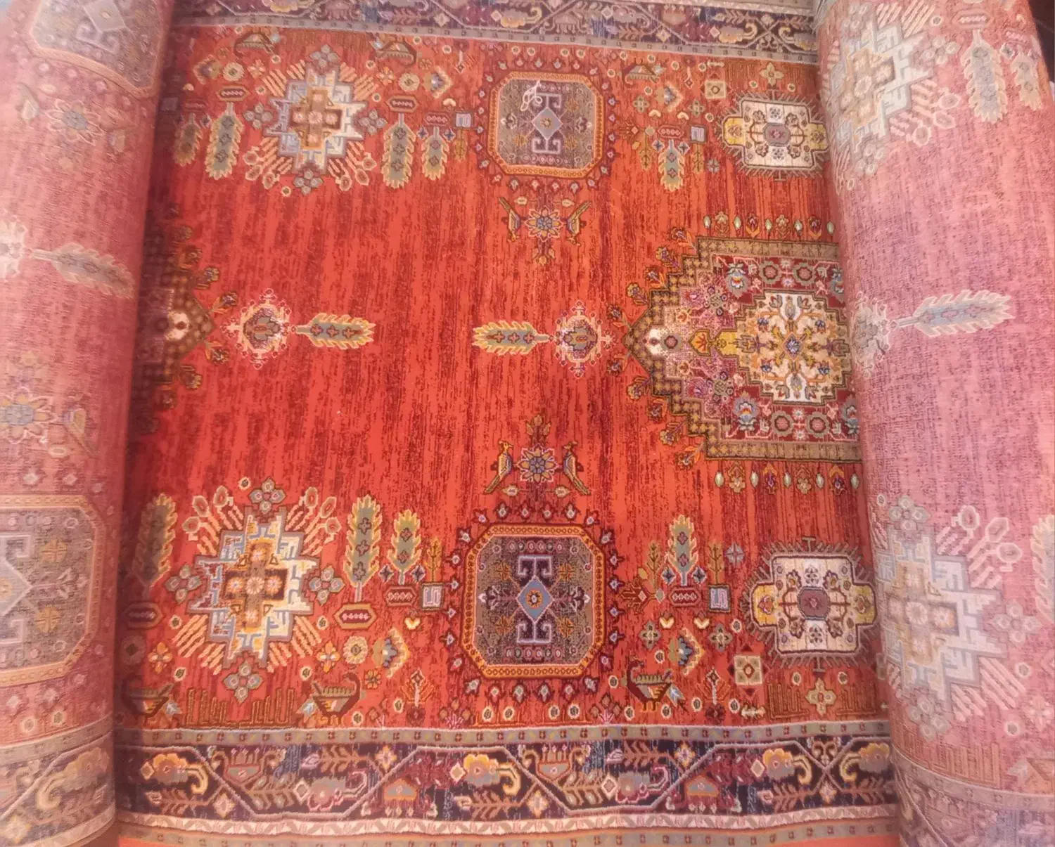 روفرشی - کناره -فرش گرد|فرش|میانه, |دیوار