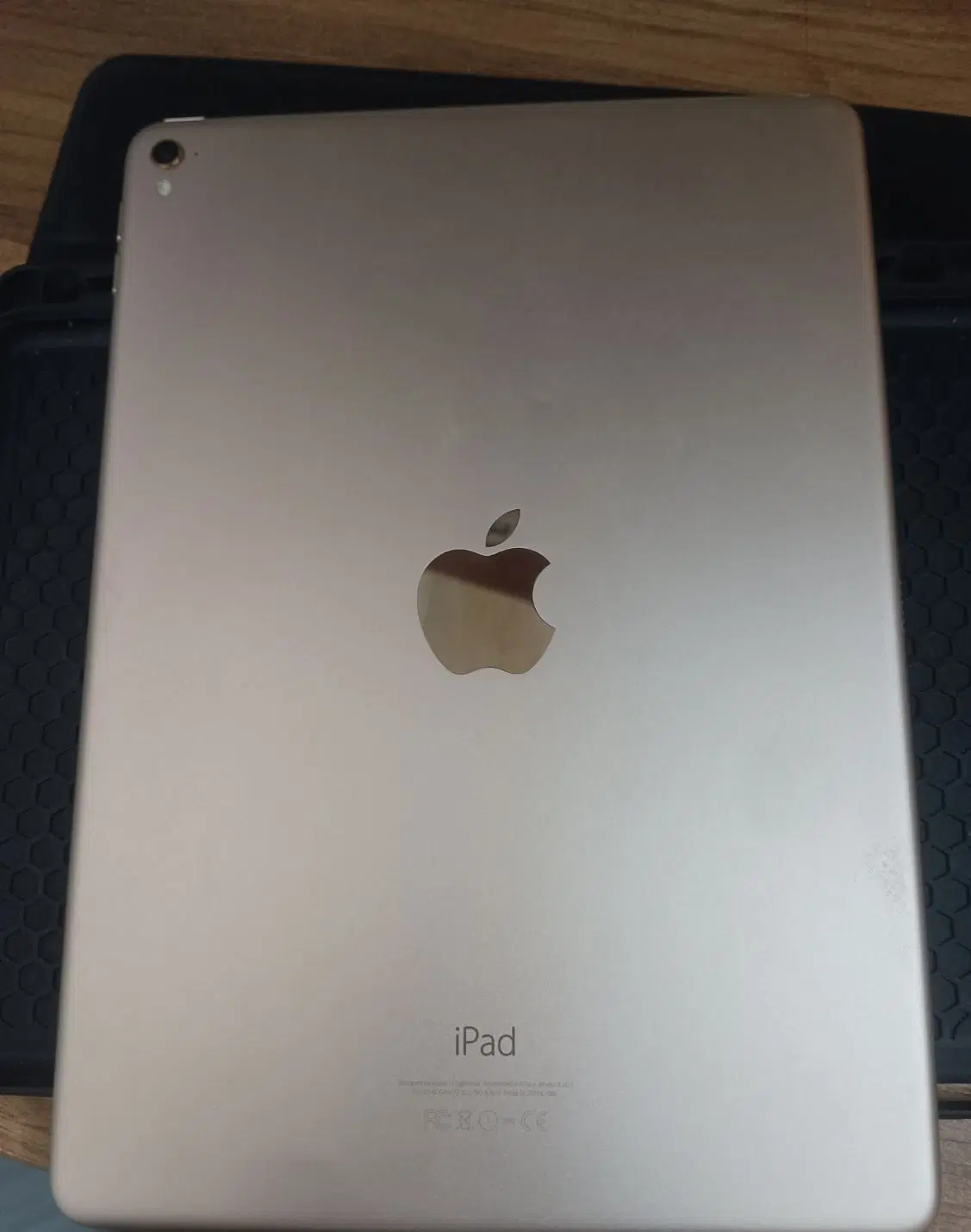 ipad pro 9.7 inch|تبلت|مشهد, منزل آباد|دیوار