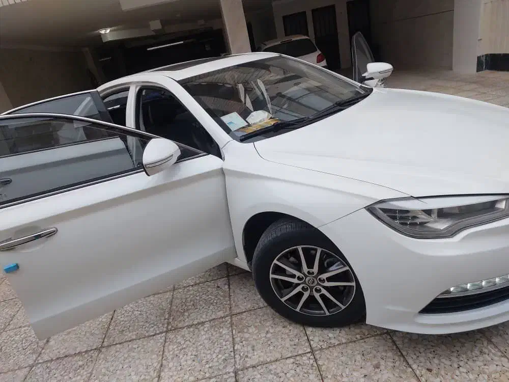 لیفان۸۲۰ مدل۹۵|خودرو سواری و وانت|شاهینشهر, خانه کارگر|دیوار