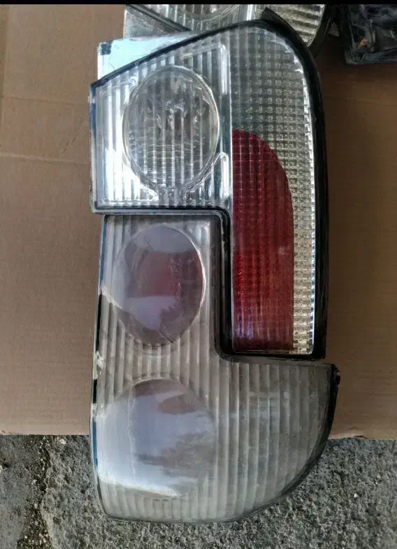 چراغ خطر پروتون ویرا|قطعات یدکی و لوازم جانبی|همدان, |دیوار