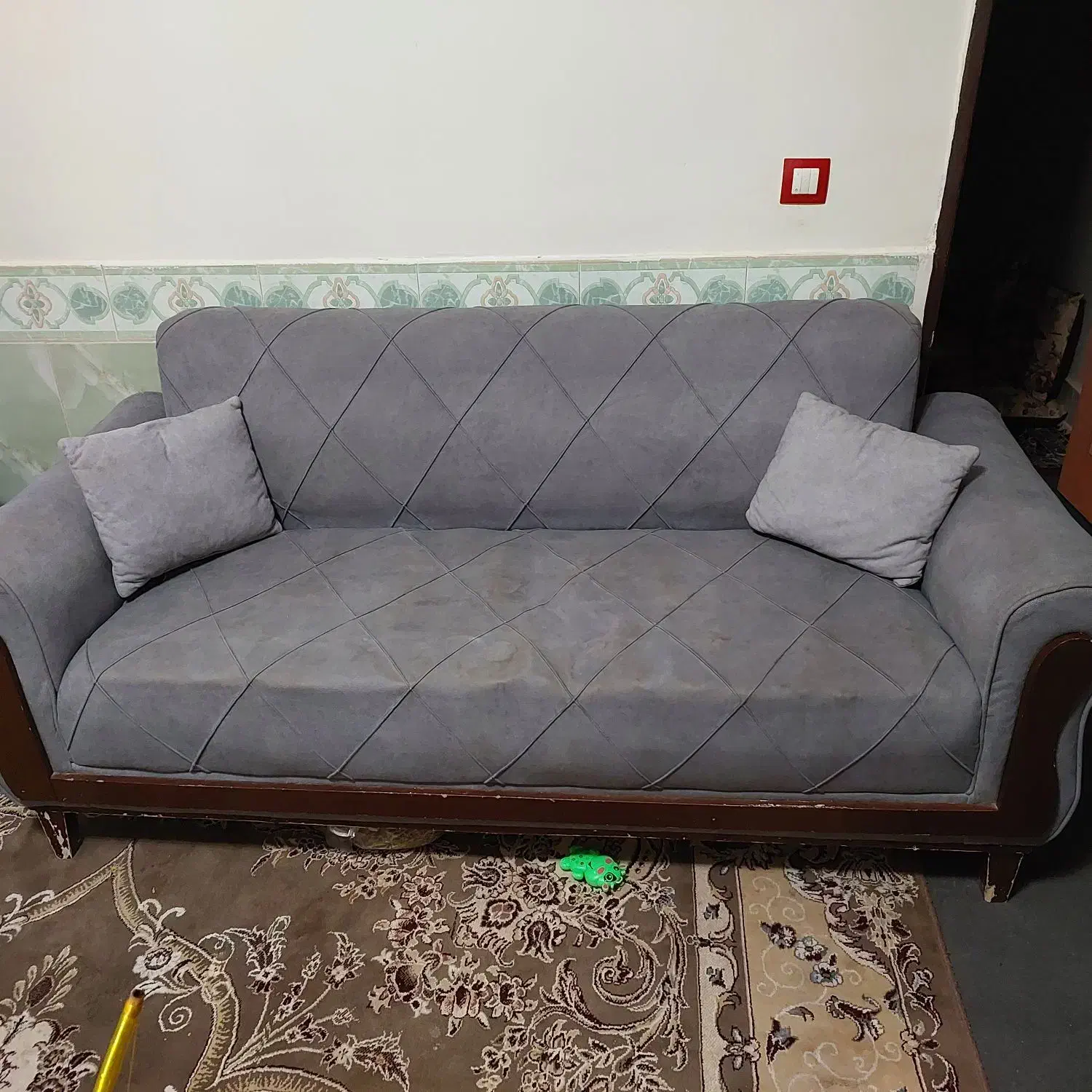 مبل ۷نفره|مبلمان خانگی و میز عسلی|تربت جام, جامرود|دیوار