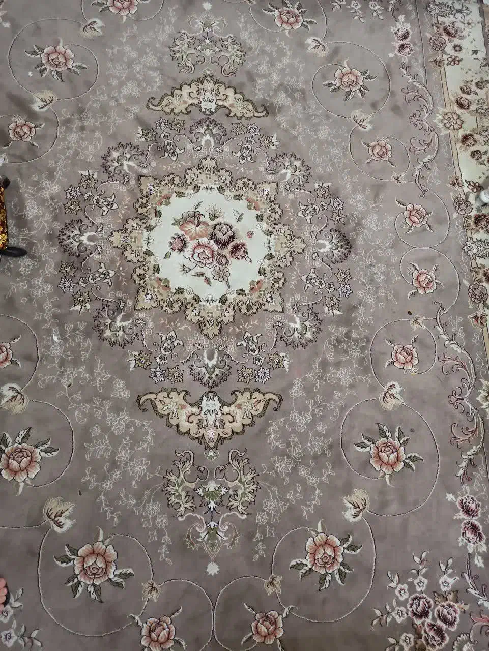 یک عددفرش۹متری|فرش|ساوه, |دیوار