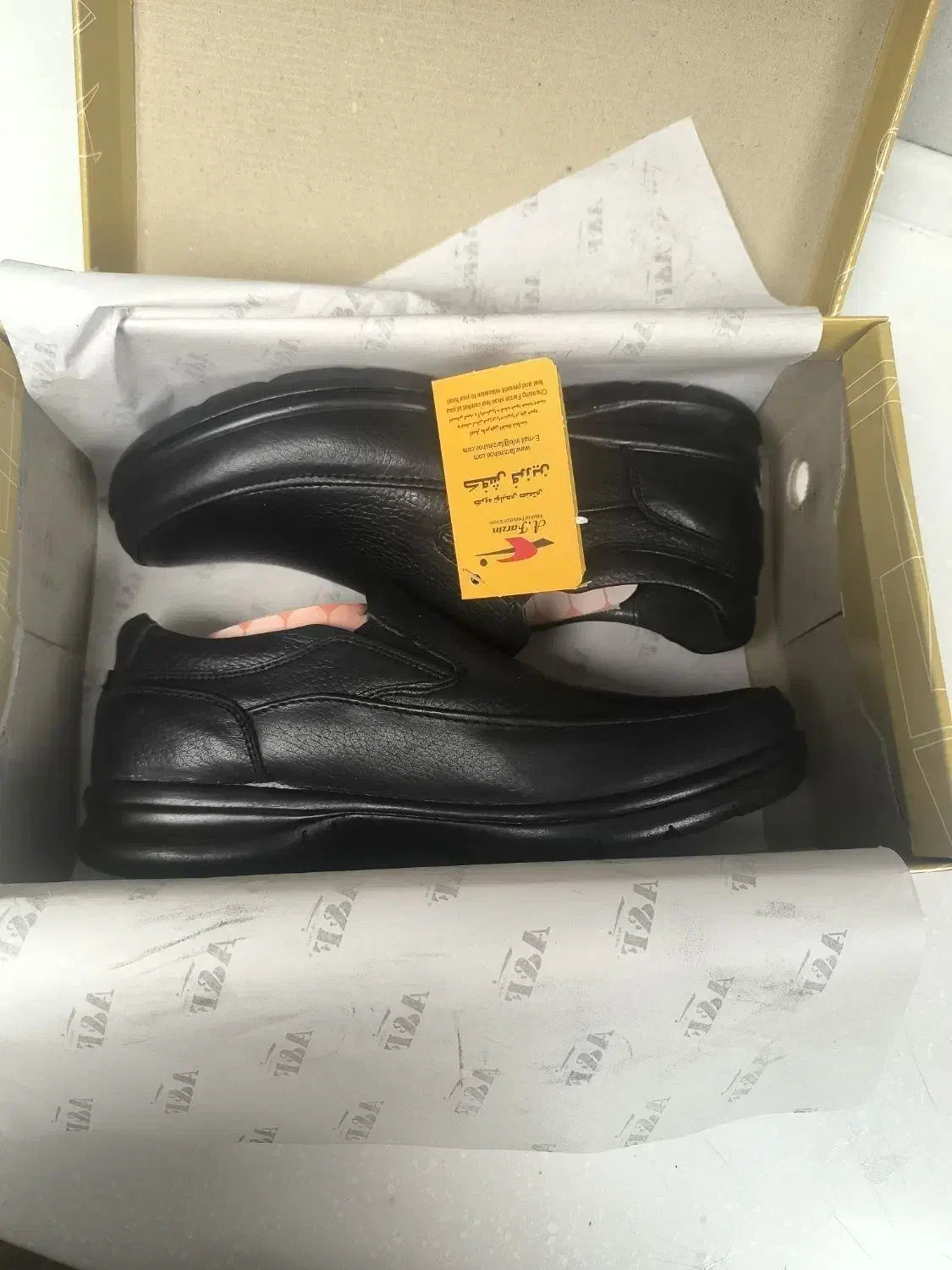 دو جفت کفش چرم فرزین با کفی آنتی باکتریال|کیف، کفش، کمربند|تهران, امانیه|دیوار