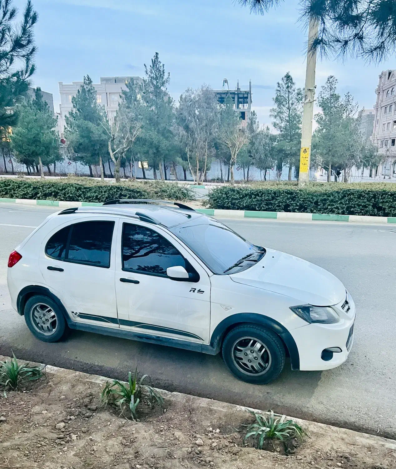 کوئیک R مدل ۱۴۰۱|خودرو سواری و وانت|هشتگرد, فاز ۱ مهستان|دیوار