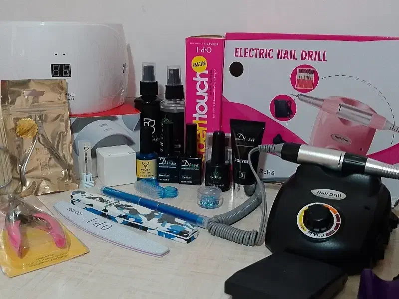 وسایل کاشت ناخن|آرایشی، بهداشتی، درمانی|رشت, پیرکلاچای|دیوار