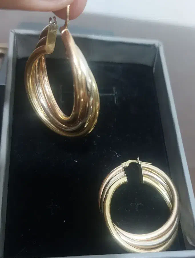 گوشواره سه رنگ  ، طرحش سه بعدی|جواهرات|قم, چهل درخت‎|دیوار