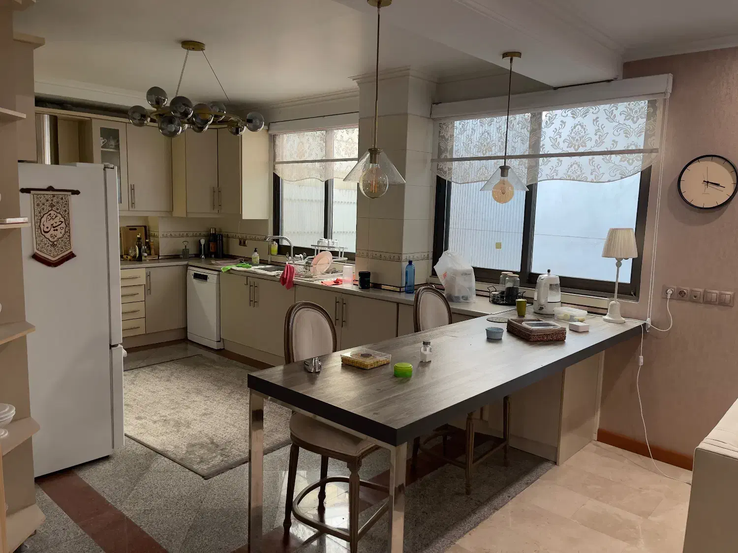 نیاوران گلسنگ ۱۷۰ متر ۳ خواب تک واحدی