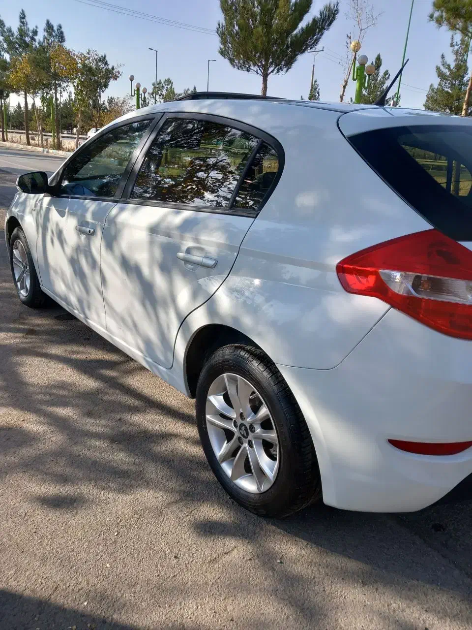 برلیانس پارس خودرو موتور بزرگ 1650 درحد خشک|خودرو سواری و وانت|اصفهان, قهاب جنوبی|دیوار