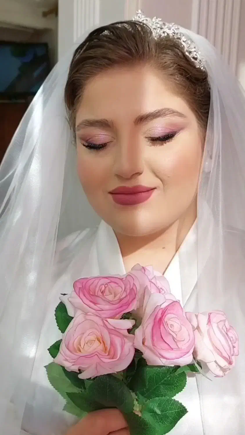 میکاپ حرفه ای عروس وهمراه با ۱۰ سال سابقه از اهواز|خدمات آرایشگری و زیبایی|بروجن, |دیوار