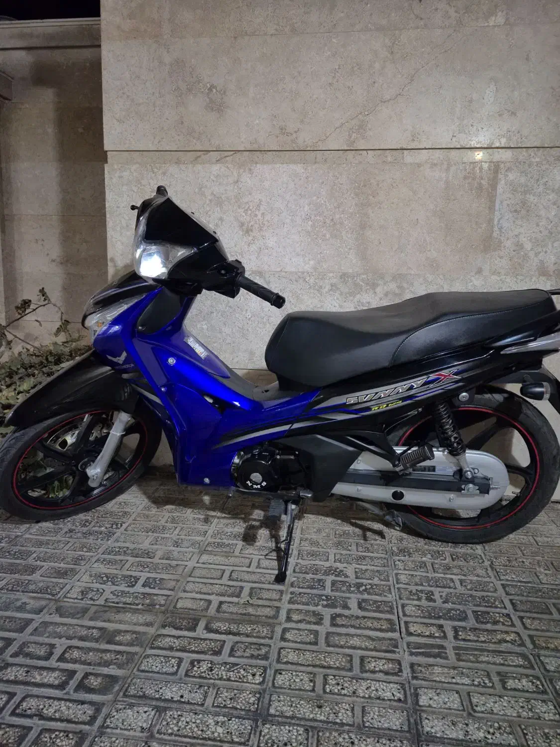 پرواز لاکی ۱۲۵ ، ۱۴۰۳|موتورسیکلت|تربت‌حیدریه, یحیی آباد|دیوار