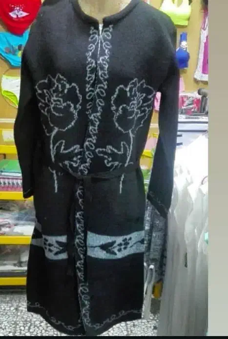 مانتو بافت|لباس|رشت, جانبازان|دیوار