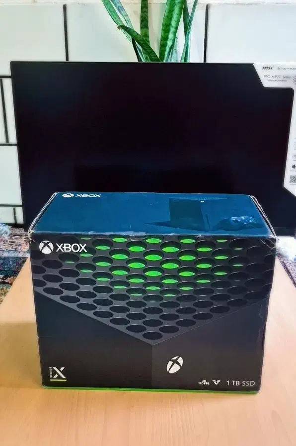 ایکس باکس series x و مانیتور ۲۷ msi|کنسول، بازی ویدئویی و آنلاین|شیراز, زرهی|دیوار