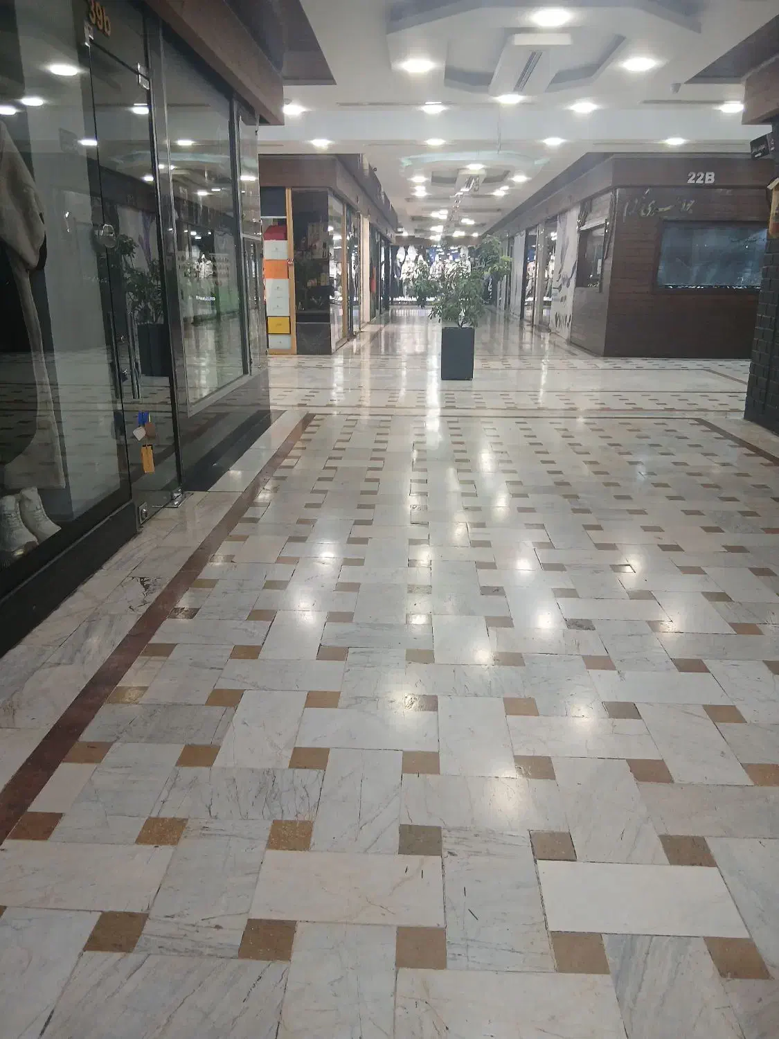 مغازه پاساژ برند|فروش مغازه و غرفه|تهران, تهرانپارس جنوبی|دیوار