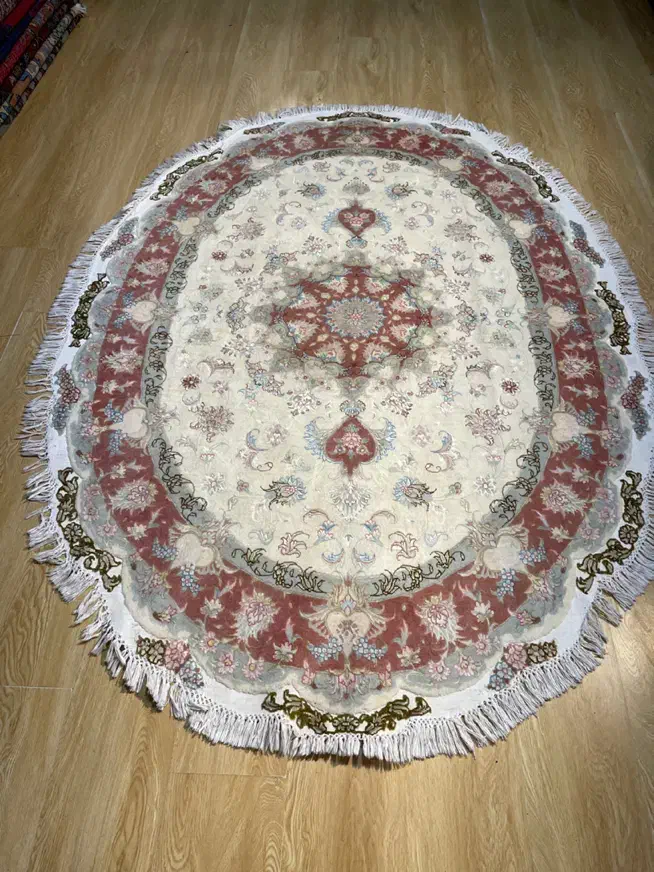 فرش بیضی ۵۰ رج تبریز گل ابریشم|فرش|تهران, سلسبیل شمالی|دیوار