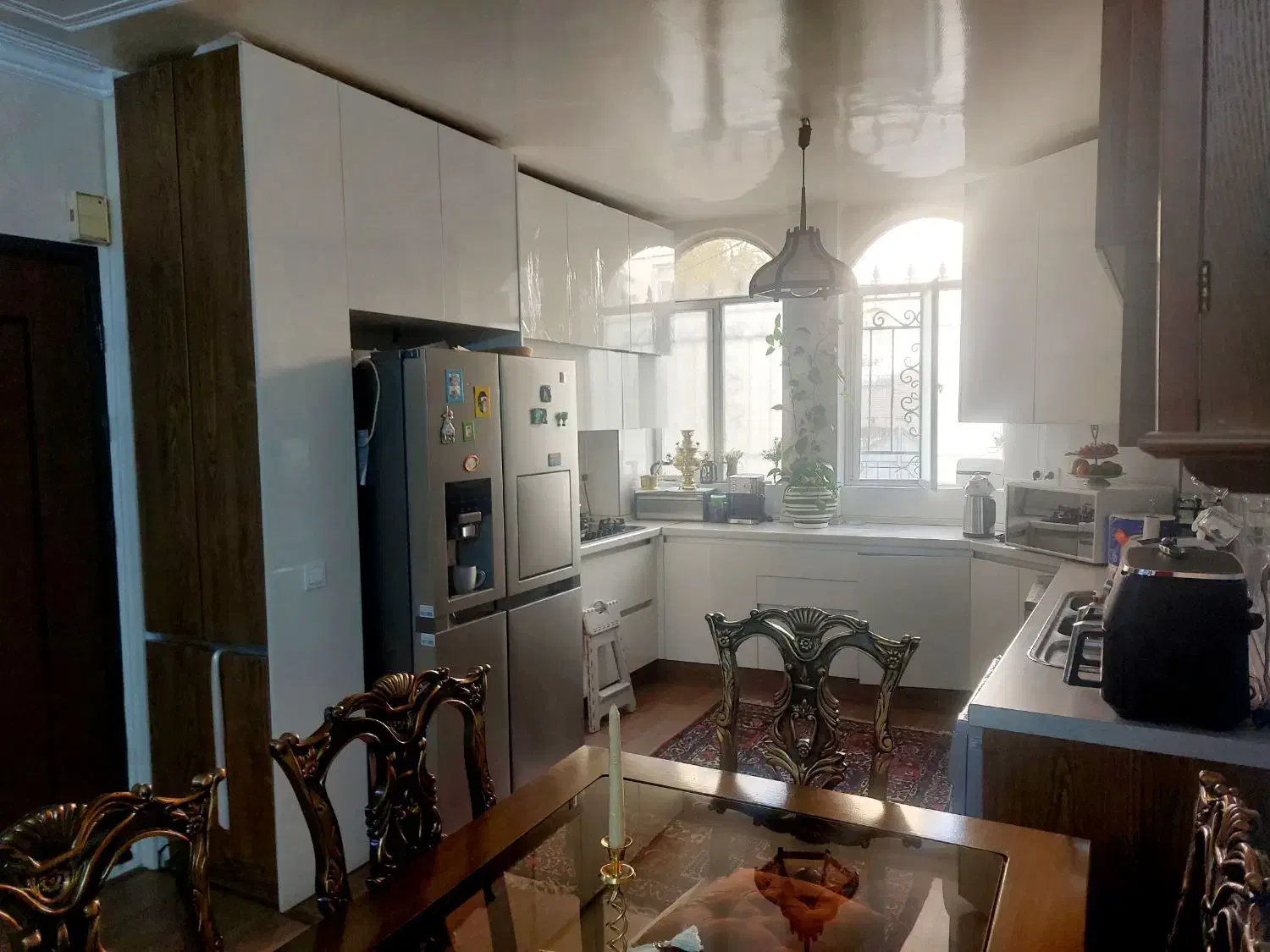 90متر واحد آپارتمانی نورگیر با 13متر بالکن خ خبازی