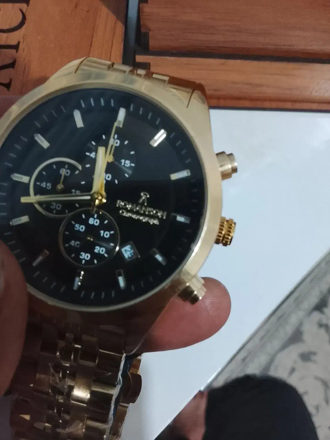 ساعت رومانسون|ساعت|گلبهار, شهر جدید گلبهار|دیوار