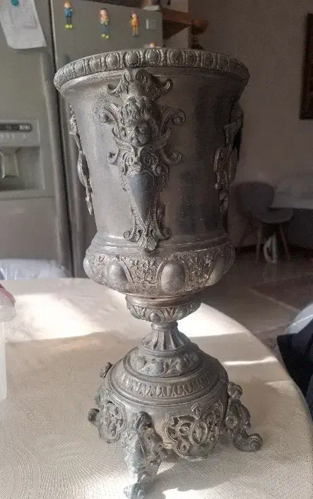 عتیقه پیسوز داخل کلیسا|کلکسیون اشیاء عتیقه|تهران, زرکش|دیوار