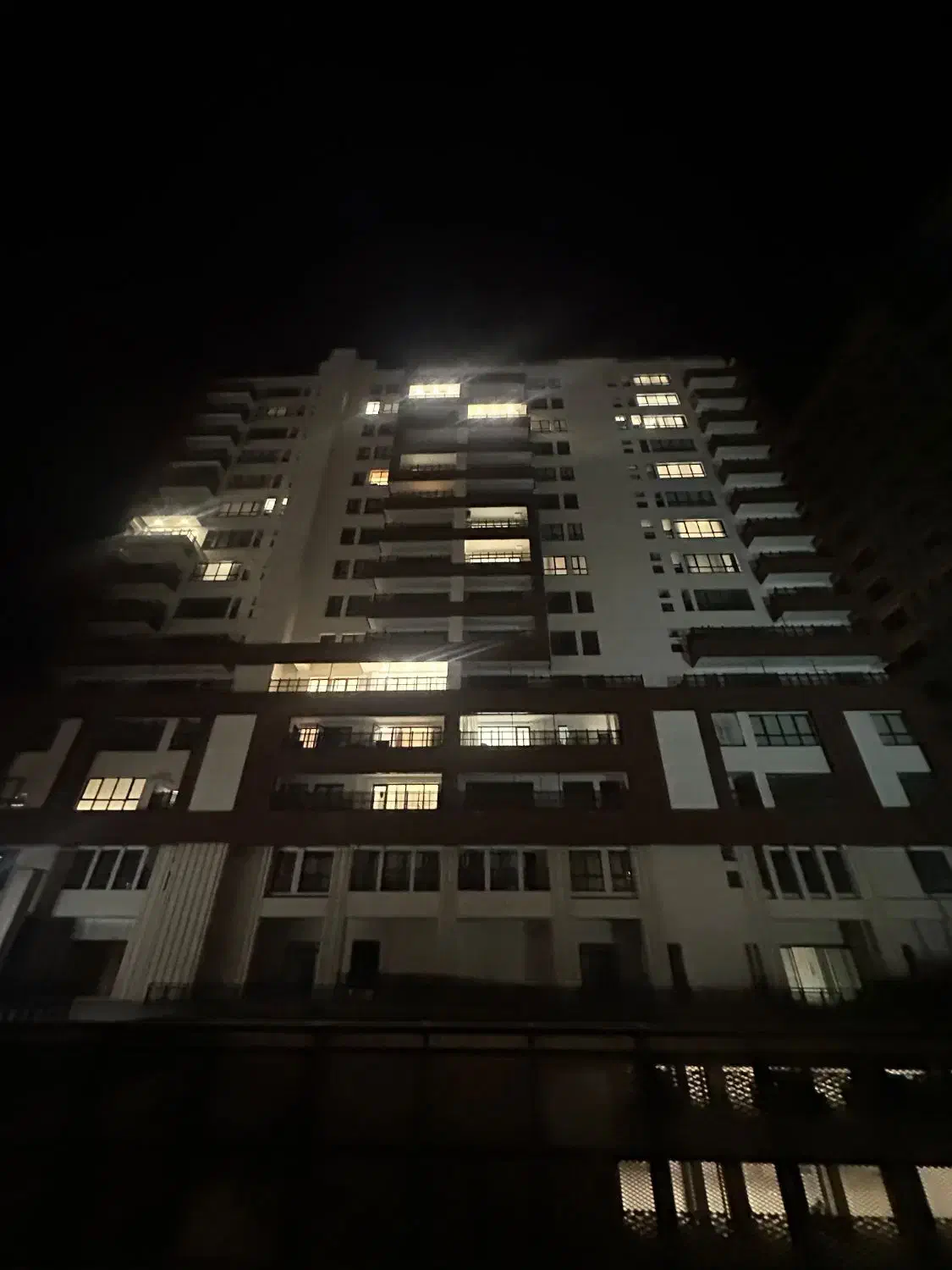 فروش آپارتمان ۱۳۵ متری ۲ خوابه در زعفرانیه|فروش آپارتمان|قم, الغدیر|دیوار