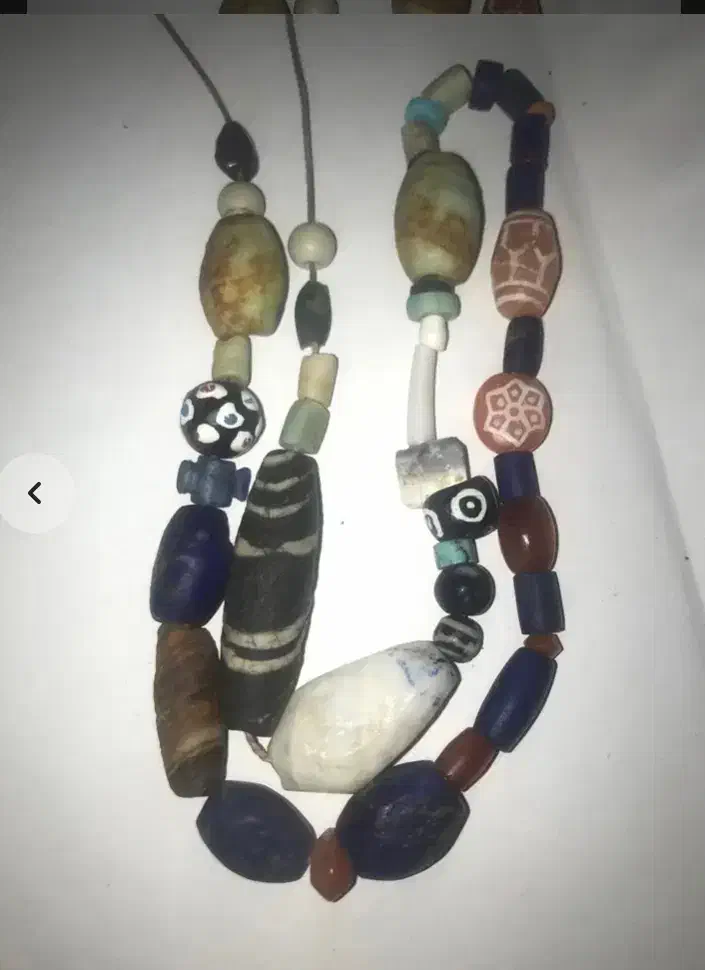 انواع ‌وسایل قدیمی عتیقه مهره و مفرغ|بدلیجات|جیرفت, |دیوار