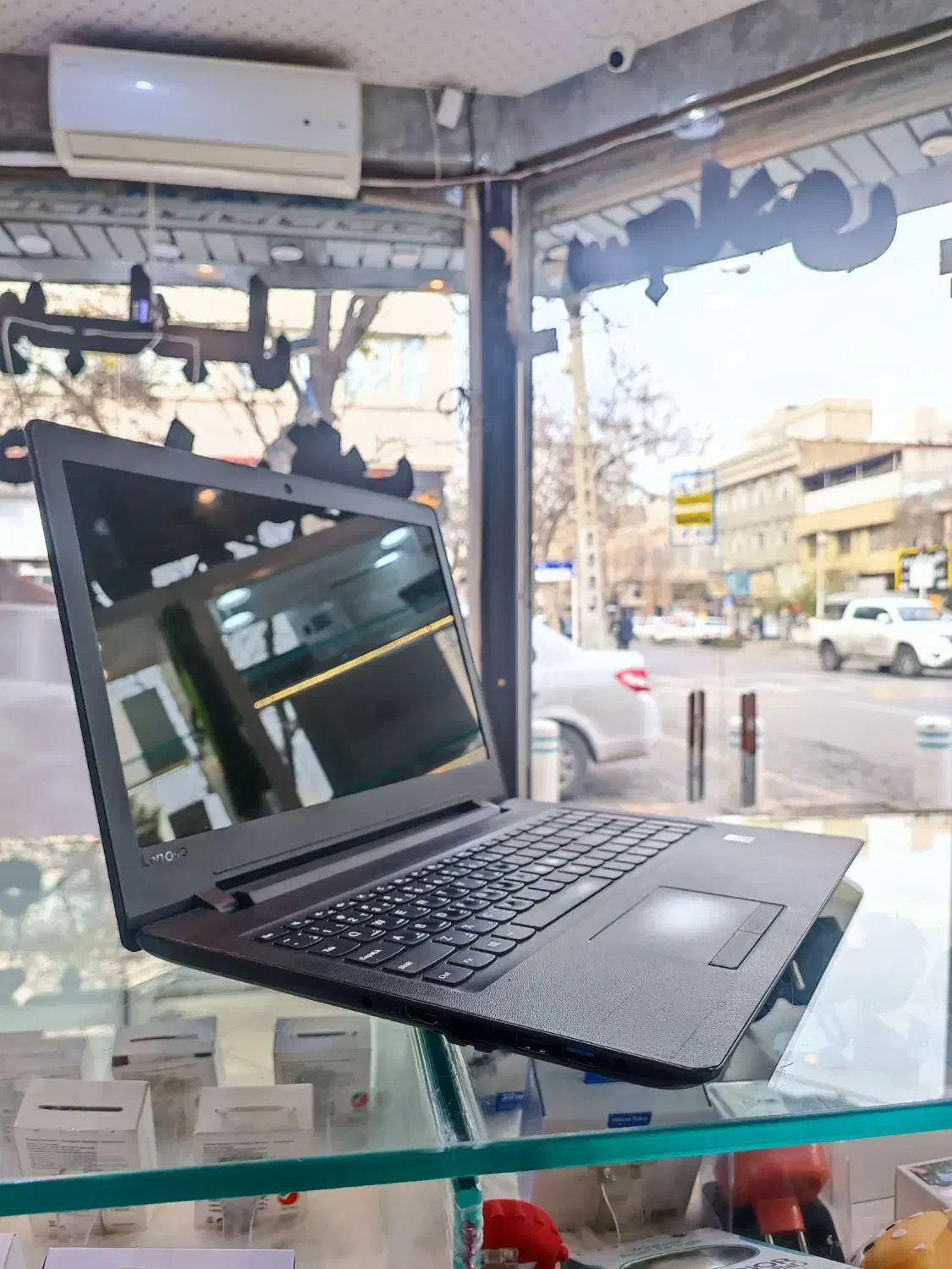 لپتاپ مناسب کارهای اداری و ترید|رایانه همراه|مشهد, ایثار|دیوار