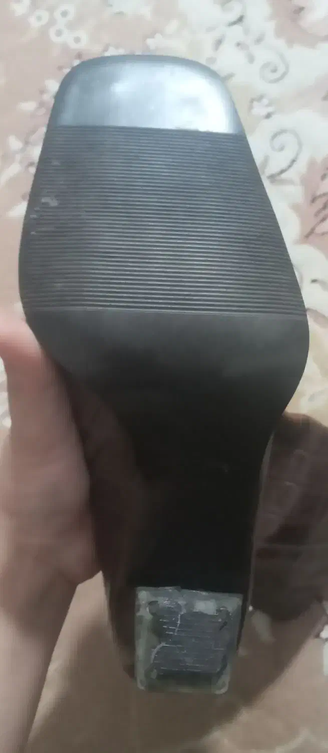 پوتین|کیف، کفش، کمربند|گنبد کاووس, |دیوار