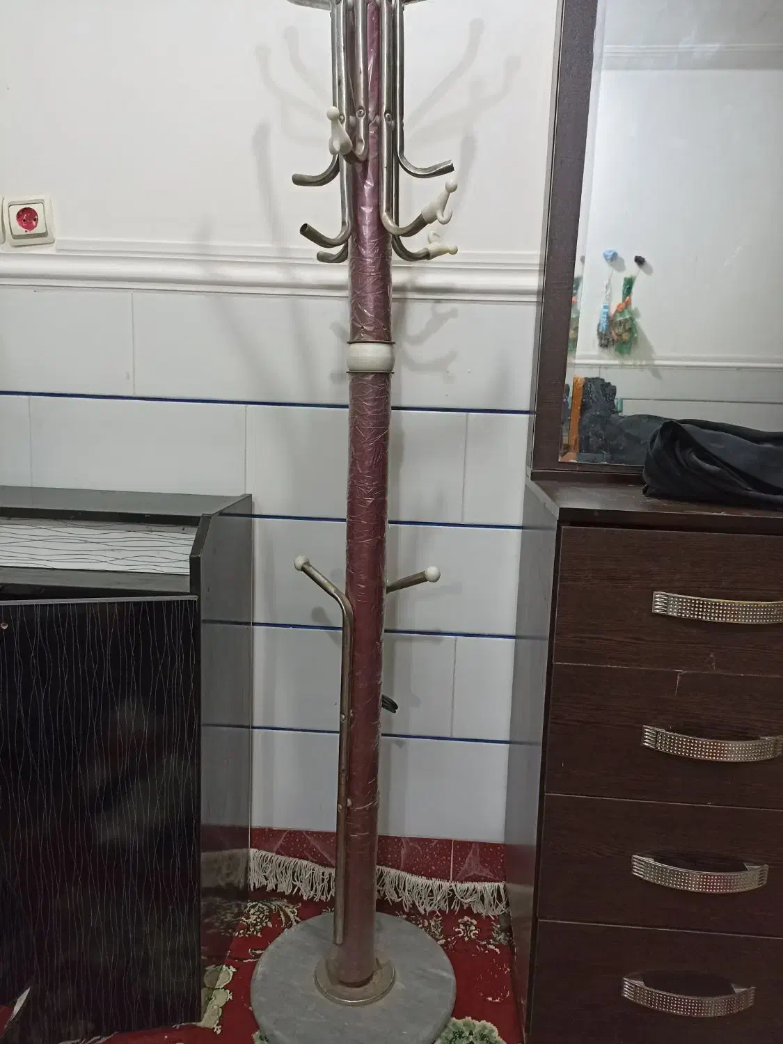 رخت آویز ایستاده|بندرخت و رخت‌آویز|بهبهان, |دیوار