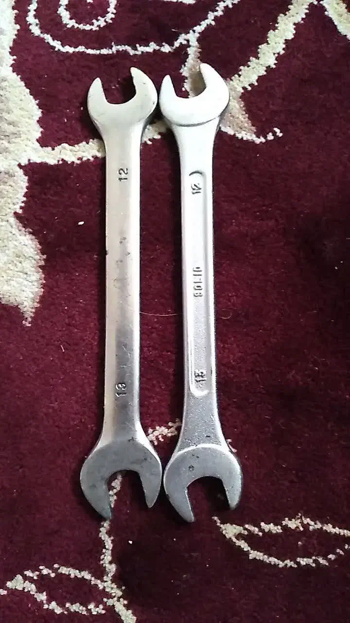 آچار و انبردست|ابزارآلات|قم, ولیعصر|دیوار