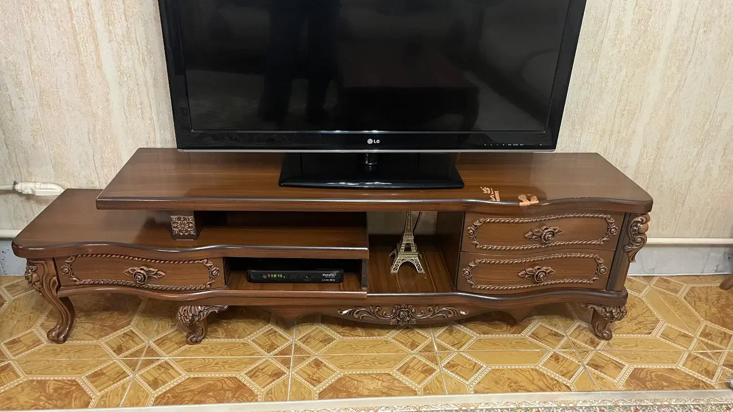 میز تلویزیون|میز تلویزیون|هشتگرد, شهرک ولیعصر (مصلی)|دیوار