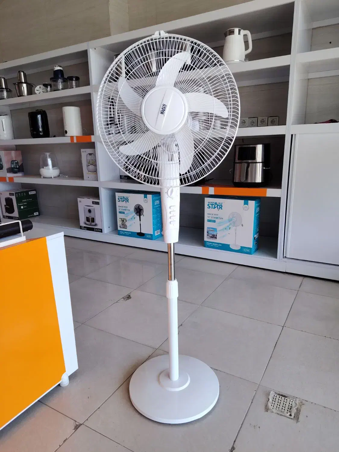 پنکه|پنکه و تصفیه‌کنندهٔ هوا|آبادان, |دیوار