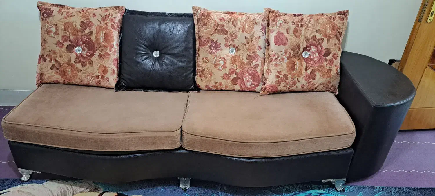 مبلمان 10 نفره دو رو چرم و پارچه|مبلمان خانگی و میز عسلی|فولادشهر, زاینده رود|دیوار