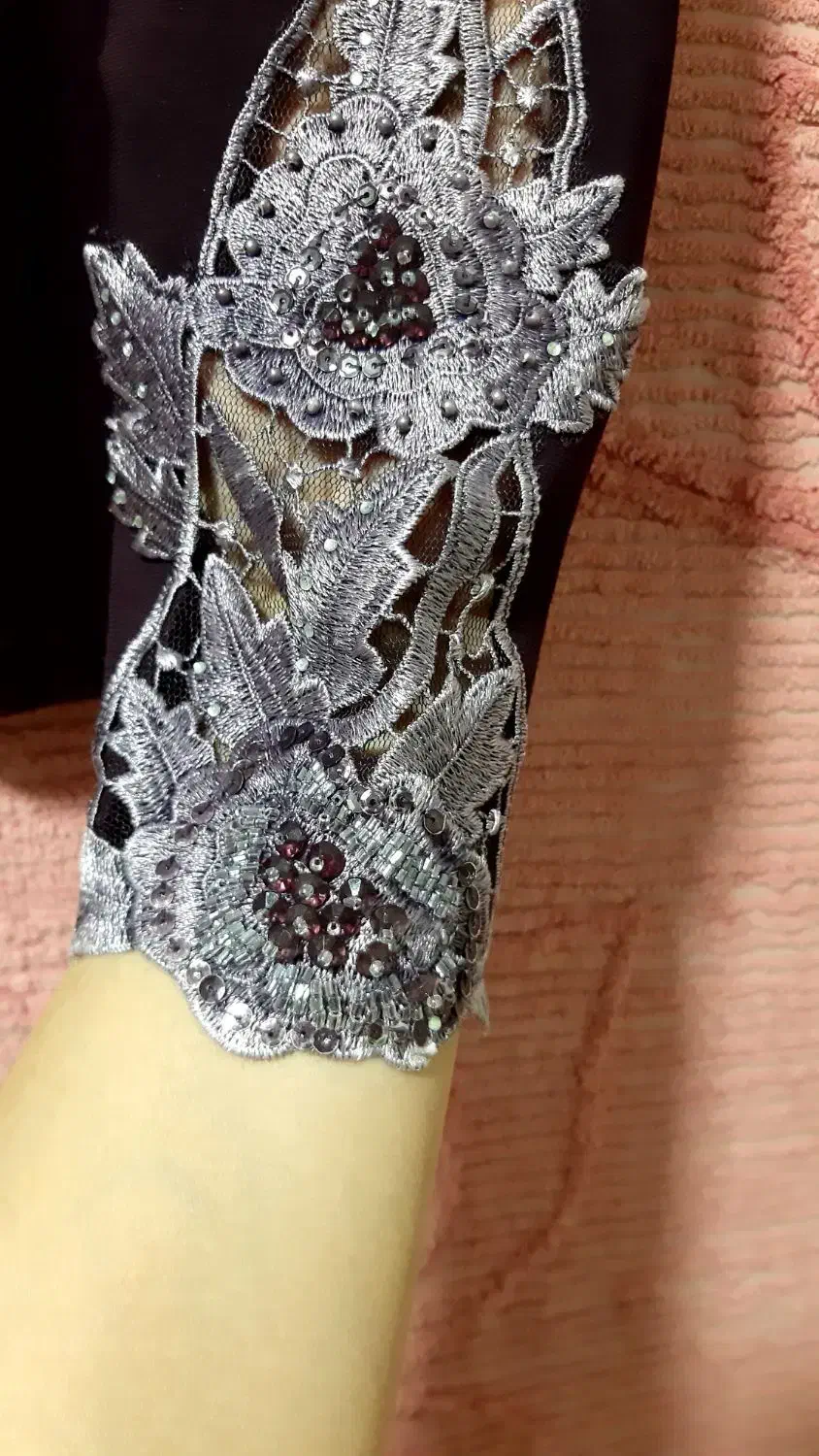 مجلسی بزرگ|لباس|قزوین, |دیوار