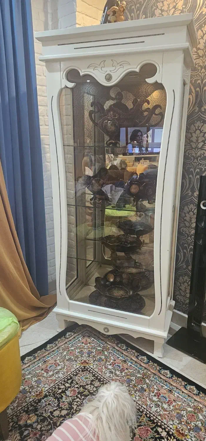 فروش فوری لوازم خونه به علت جا به جایی|مبلمان خانگی و میز عسلی|بندر انزلی, معلم|دیوار