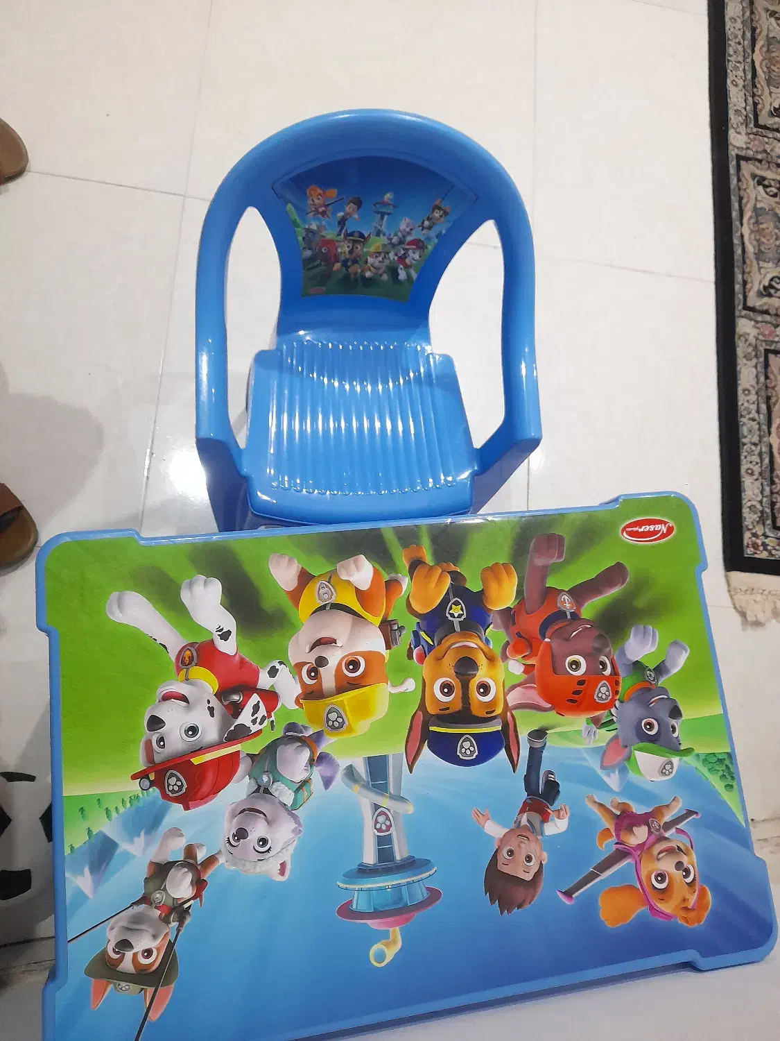 میز تحریر کودک  با صندلی سالم|اسباب و اثاث بچه|رشت, سیا اسطلخ|دیوار