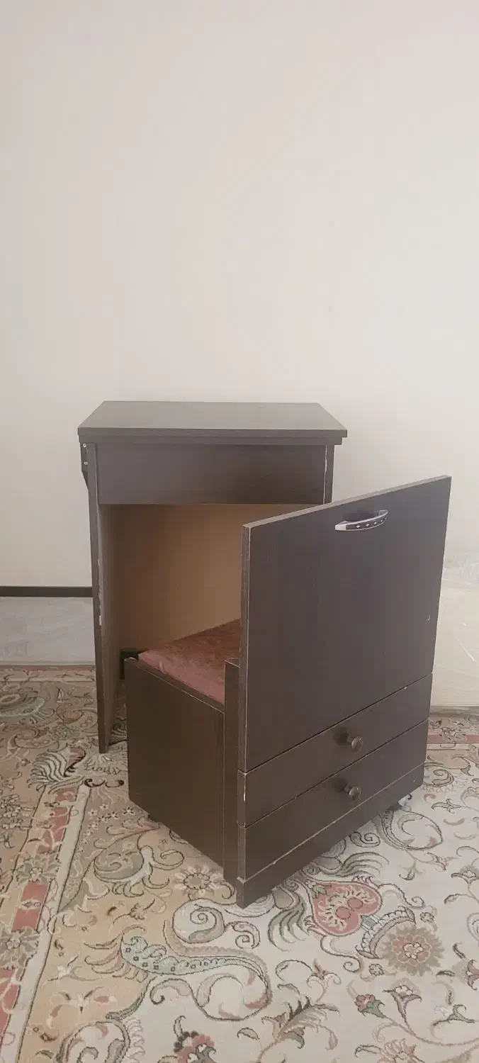 میز چرخ خیاطی ژانومه خانگی|چرخ خیاطی و ریسندگی|فولادشهر, فولادشهر|دیوار