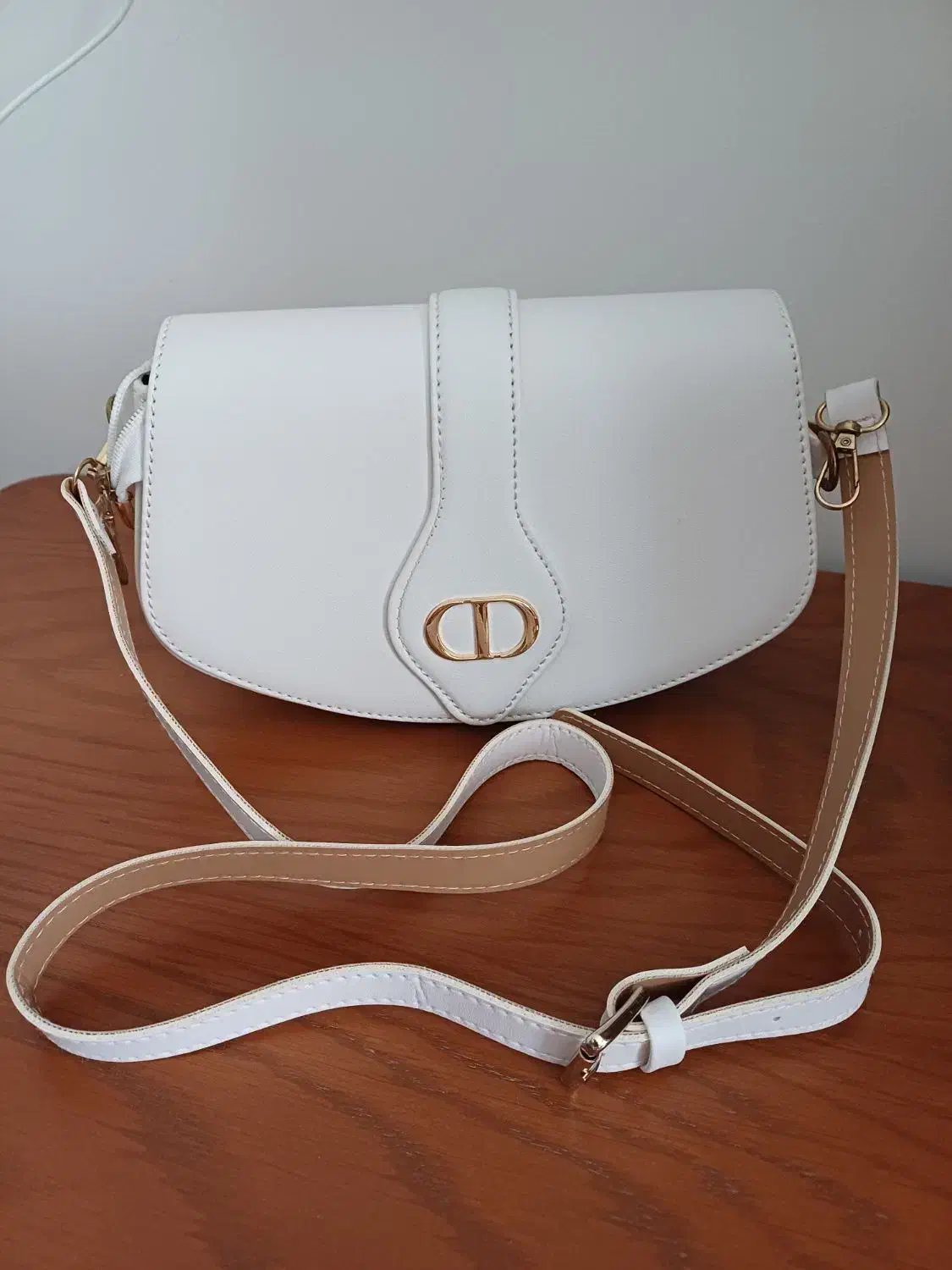 کیف زنانه|کیف، کفش، کمربند|بندر انزلی, معلم|دیوار