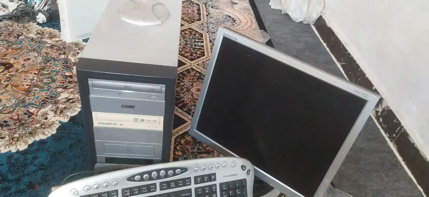 کامپیوتر|رایانه رومیزی|دوگنبدان, |دیوار