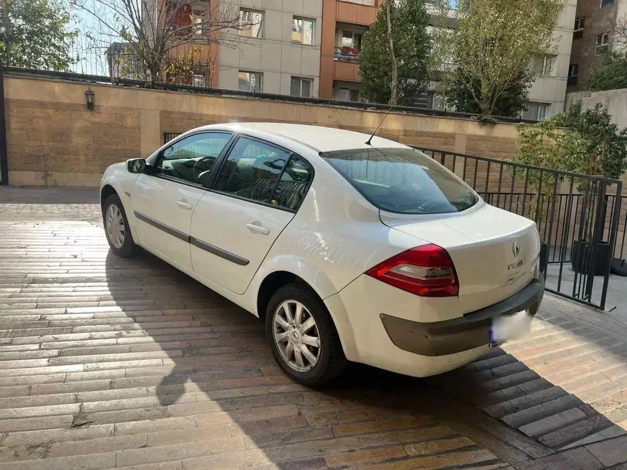 مگان 91 اتومات نسخه فول در حد صفر تک برگ تهران|خودرو سواری و وانت|شیراز, آبیاری|دیوار