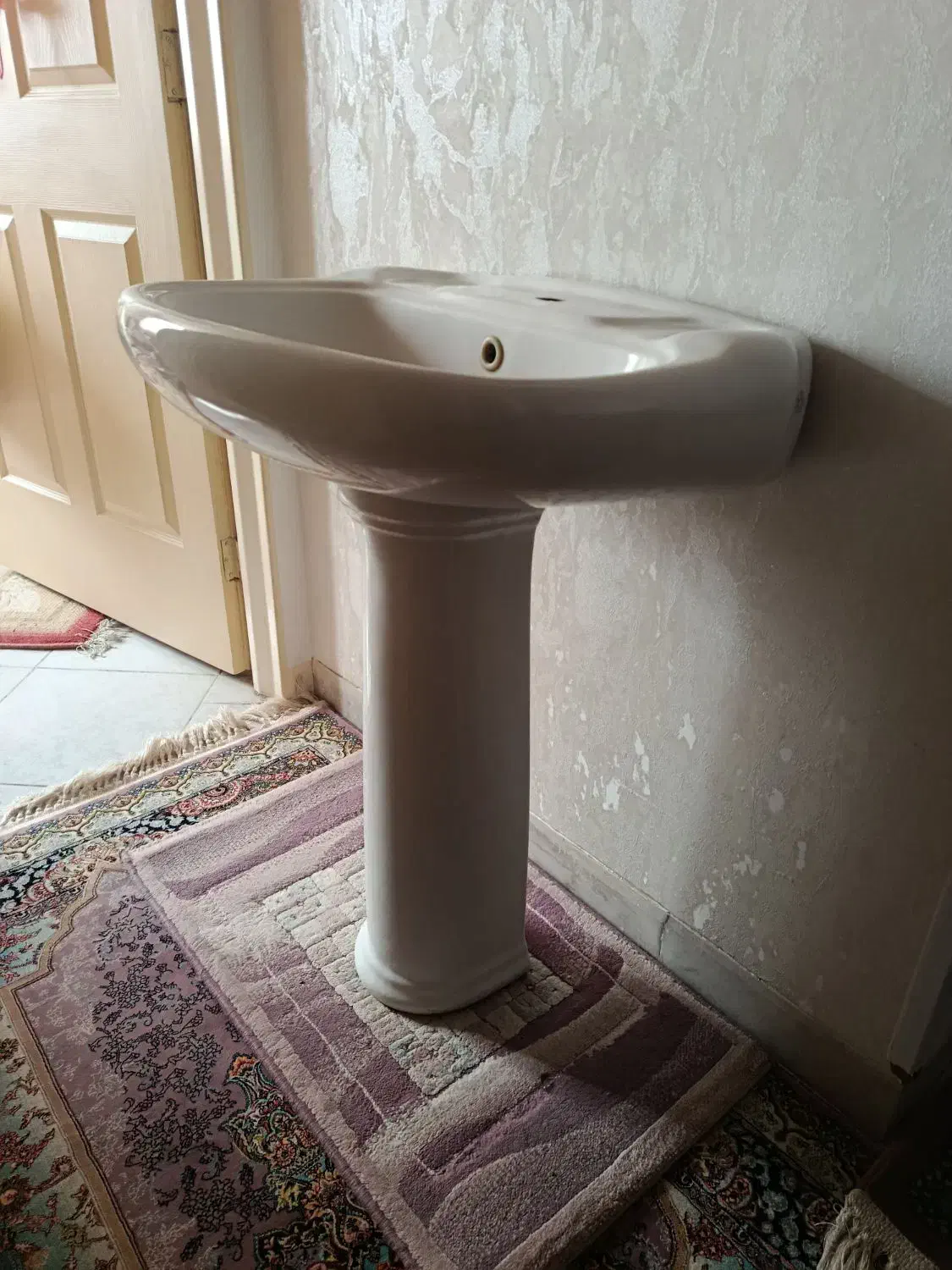 روشویی دستشویی|لوازم سرویس بهداشتی|سمنان, |دیوار