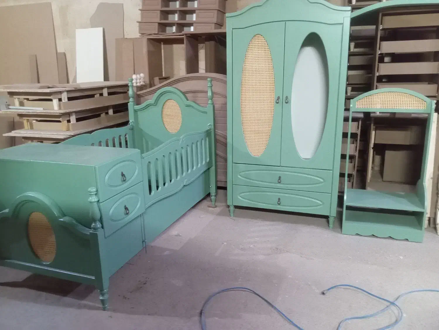 تخت سرویس|تخت و سرویس خواب|تبریز, |دیوار