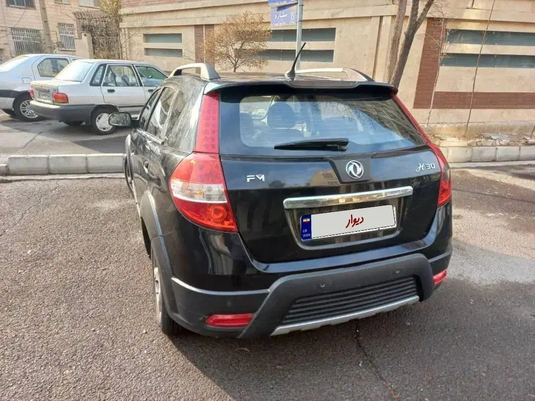 اچ سی کراس مدل ۹۶ بی رنگ و فوق العاده|خودرو سواری و وانت|تهران, سازمان آب|دیوار