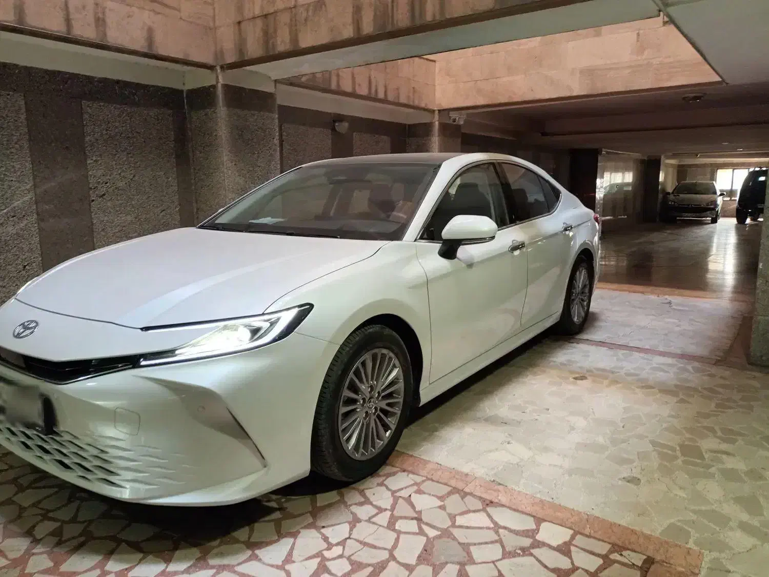 تویوتا کمری ۲۰۰۰ بنزینی مدل ۲۰۲۴|خودرو سواری و وانت|تهران, چیتگر شمالی|دیوار