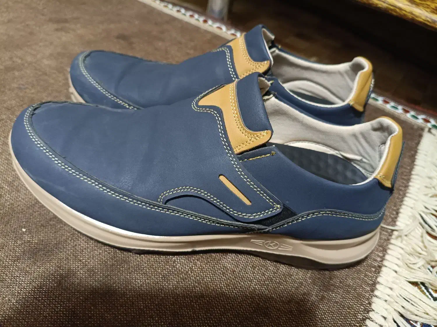 کفش|کیف، کفش، کمربند|زاهدان, |دیوار