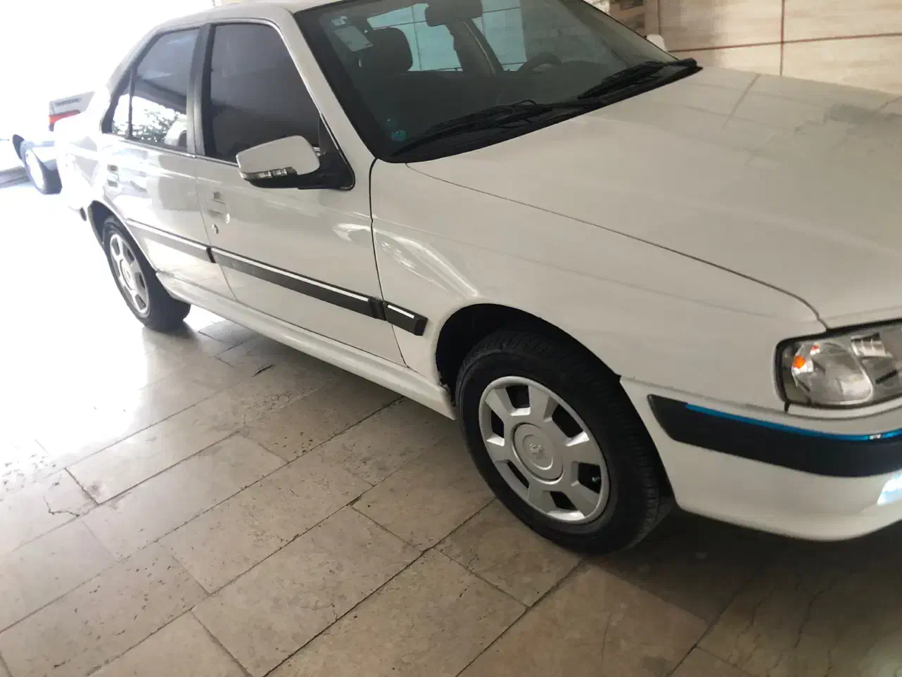 پژو پارس ۴۰۲ دریچه سیمیxu7p|خودرو سواری و وانت|تهران, نازیآباد|دیوار