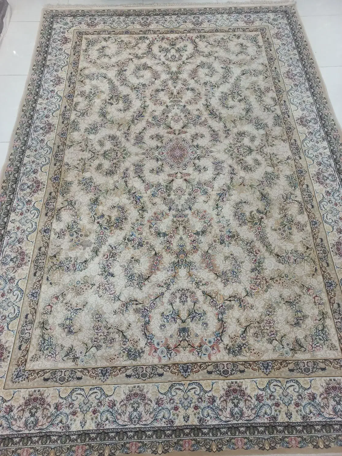 یک جفت  فرش ماشینی|فرش|رباط‌کریم, رباط‌کریم|دیوار