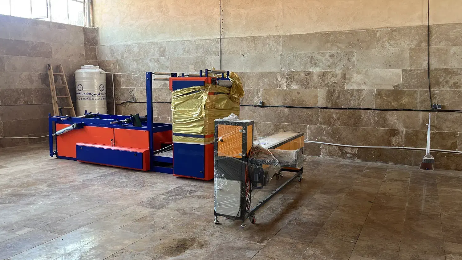 دستگاه تولید دستمال کاغذی|ماشین‌آلات صنعتی|رامجین, |دیوار
