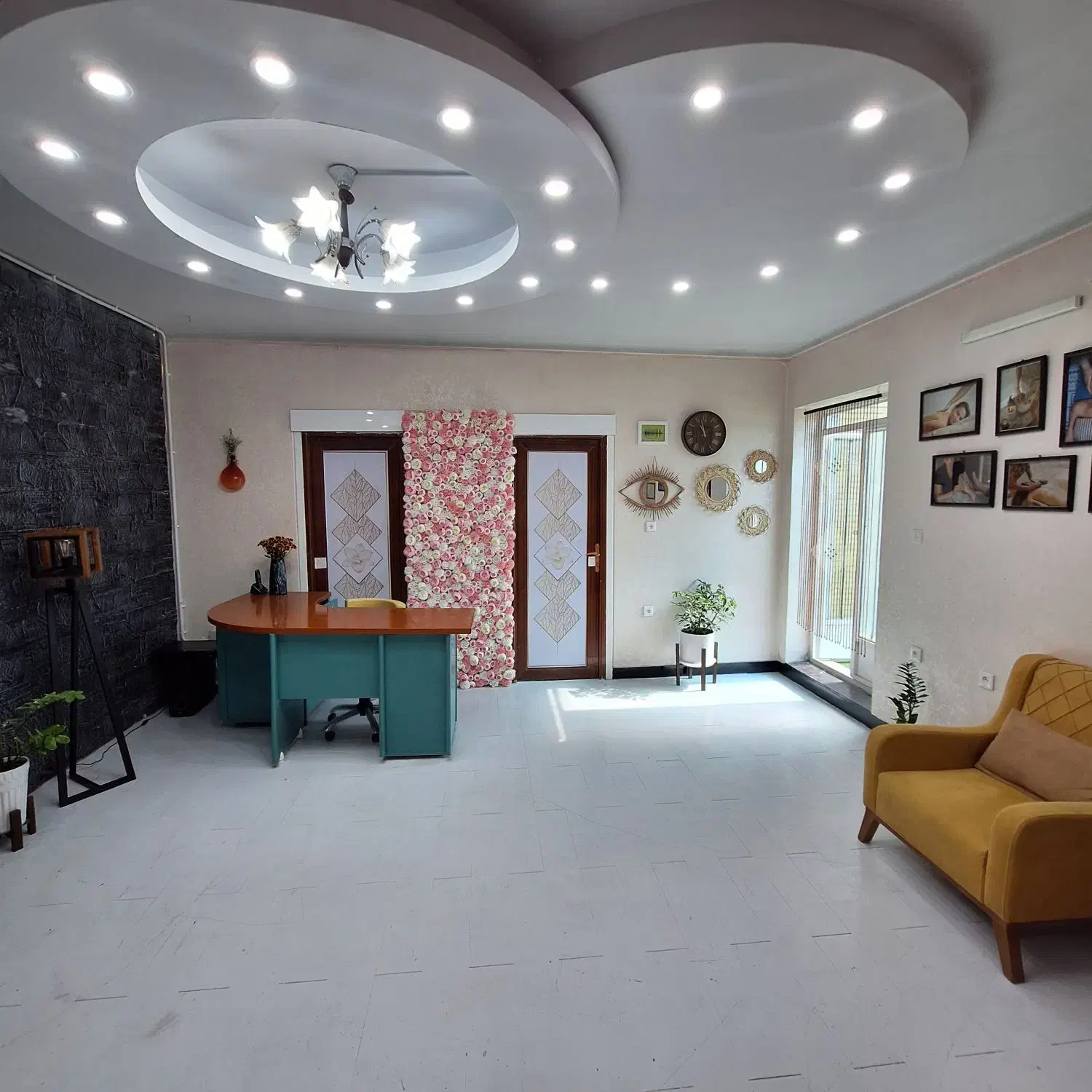 تمایل به همکاری با ناخنکار و انجام لیفت مژه ابرو|استخدام درمانی، زیبایی، بهداشتی|فسا, |دیوار