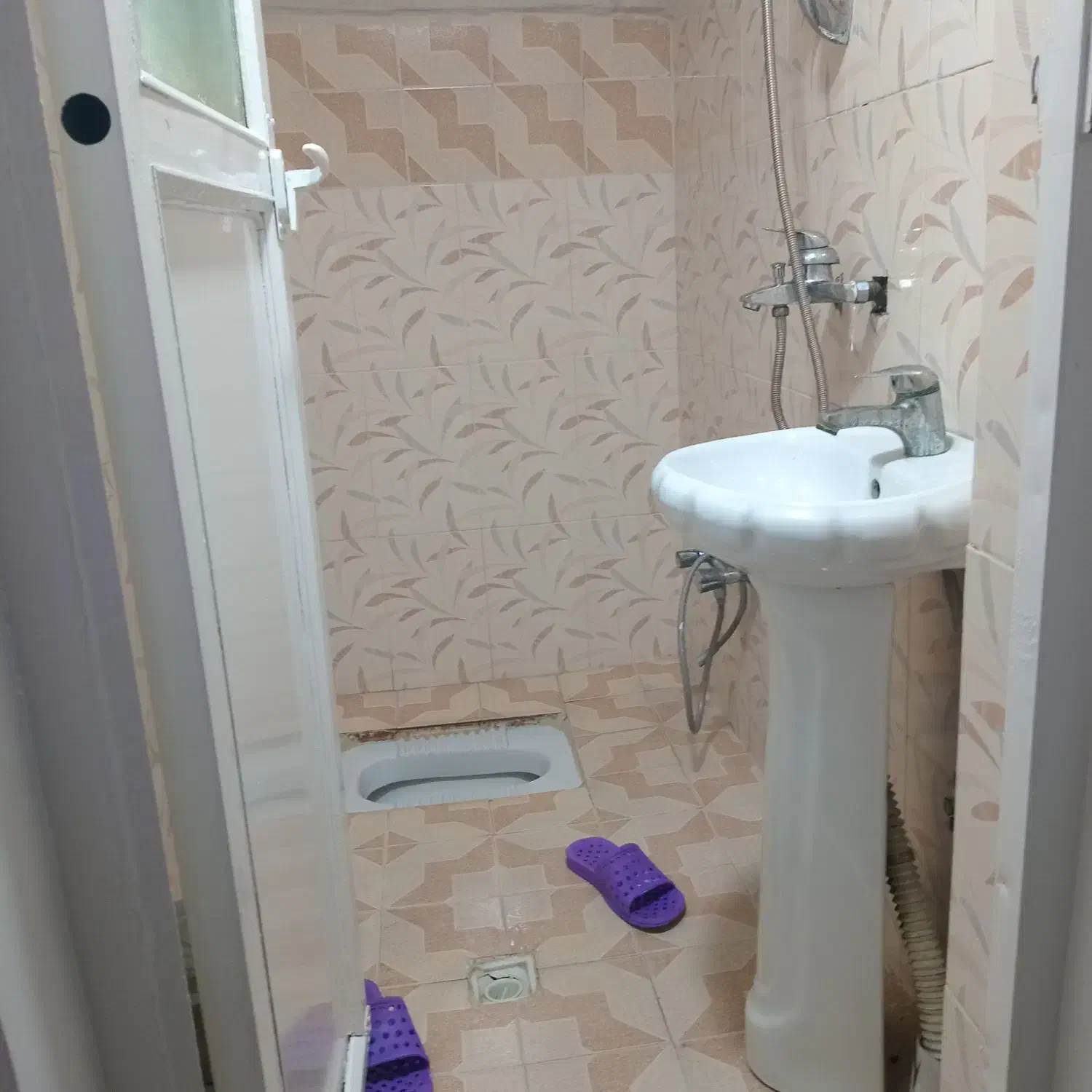 با سلام خانه اجاره روزانه و ماهانه|اجارهٔ کوتاهمدت آپارتمان و سوئیت|رشت, لاکان شهر|دیوار