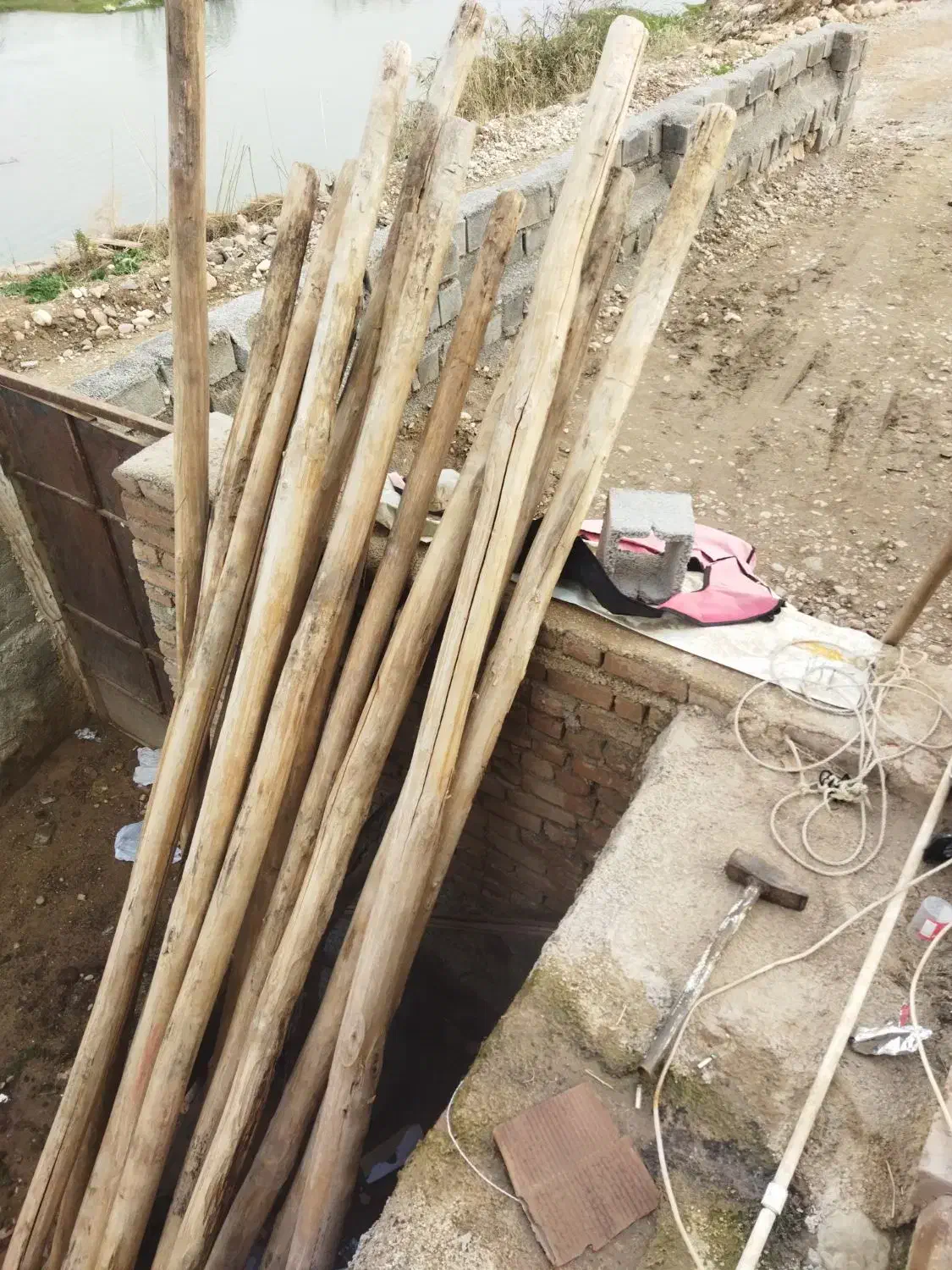 تعداد 12چوب|مصالح و تجهیزات ساختمان|زاگرس, |دیوار