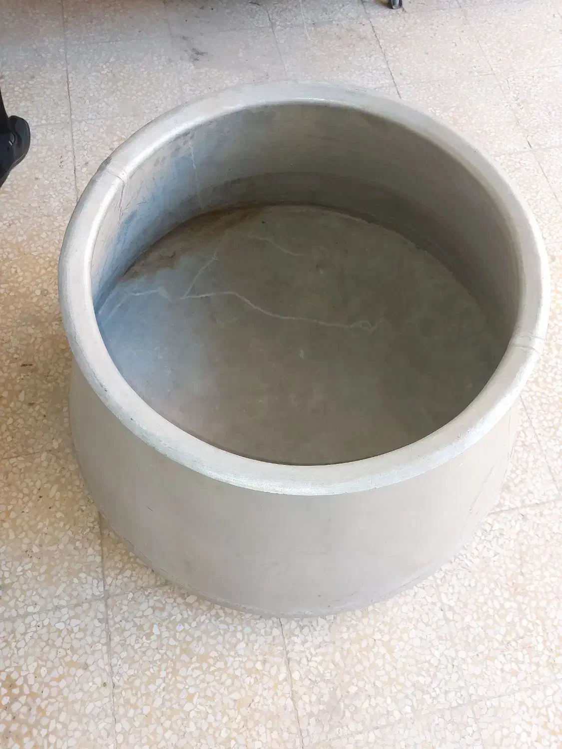 دیگ رویی قدیمی|ظروف پخت‌وپز|بهبهان, |دیوار