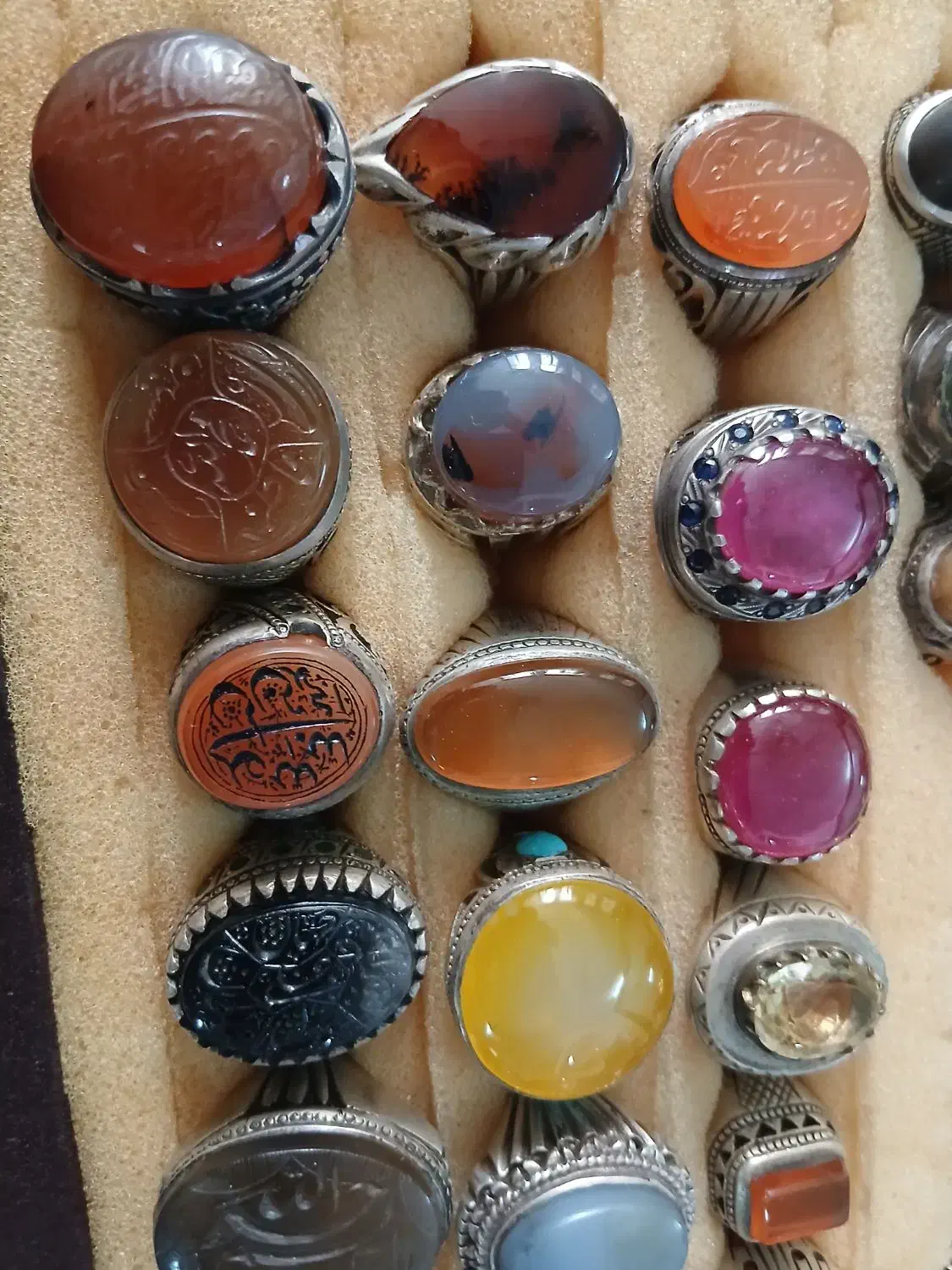 انگشترکلکسیونی(فاخر)عقیق گردنی شمایل قنبری قدیمی|جواهرات|قم, گلزار|دیوار